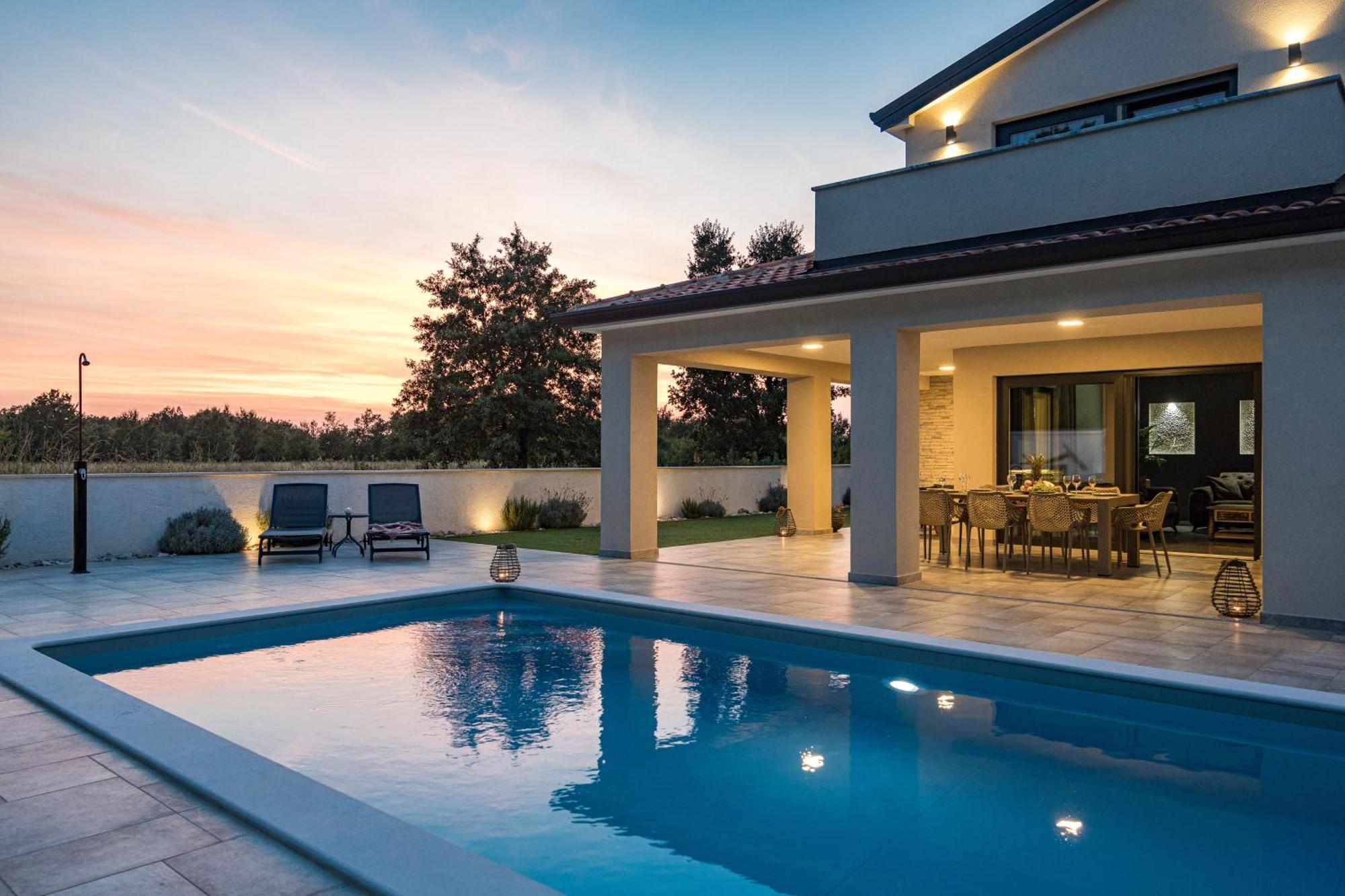 Special Offer! New Luxury Apartment With Pool, Fitness, Outdoor Bar&Grill ブイェ エクステリア 写真