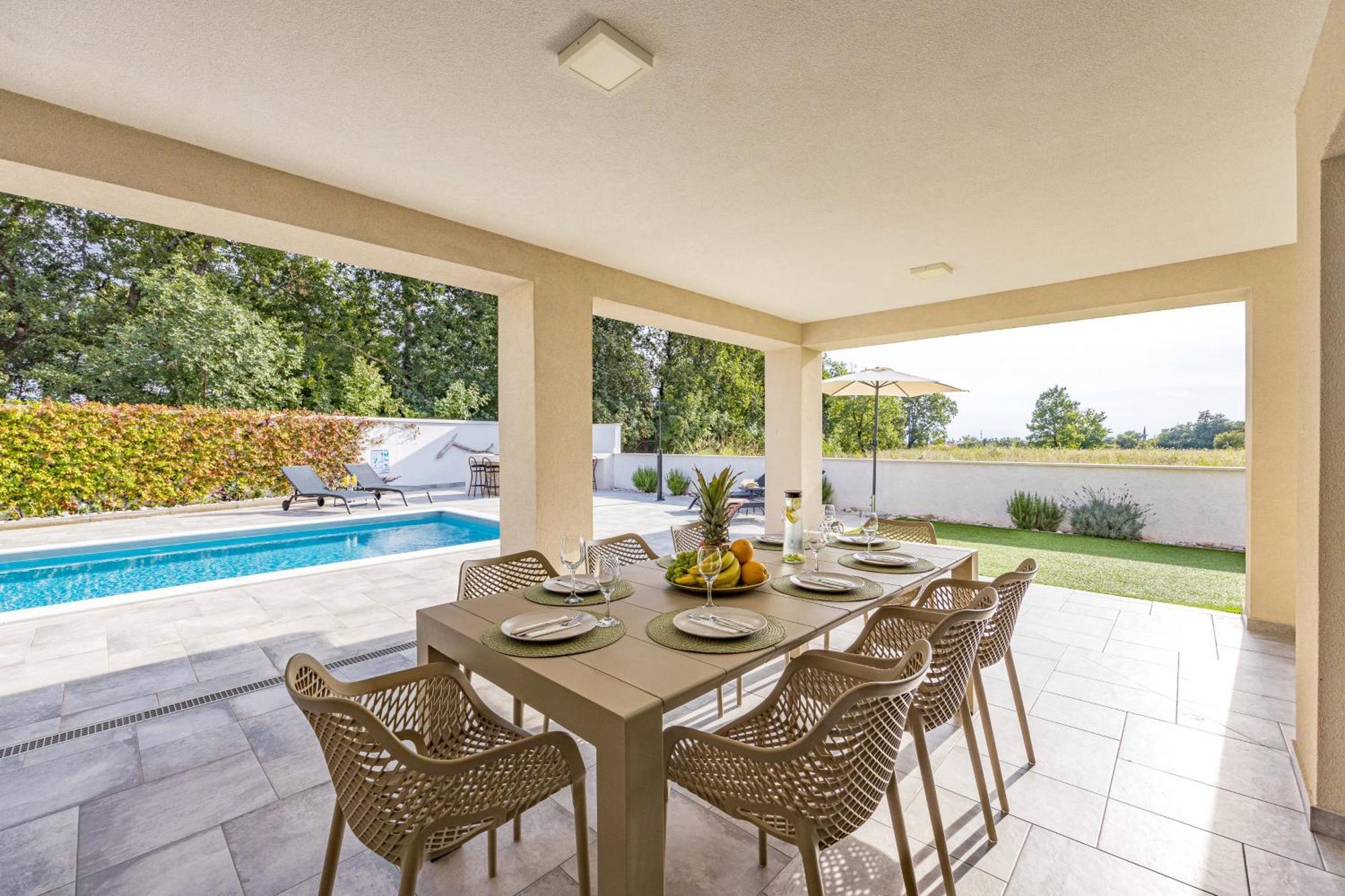 Special Offer! New Luxury Apartment With Pool, Fitness, Outdoor Bar&Grill ブイェ エクステリア 写真